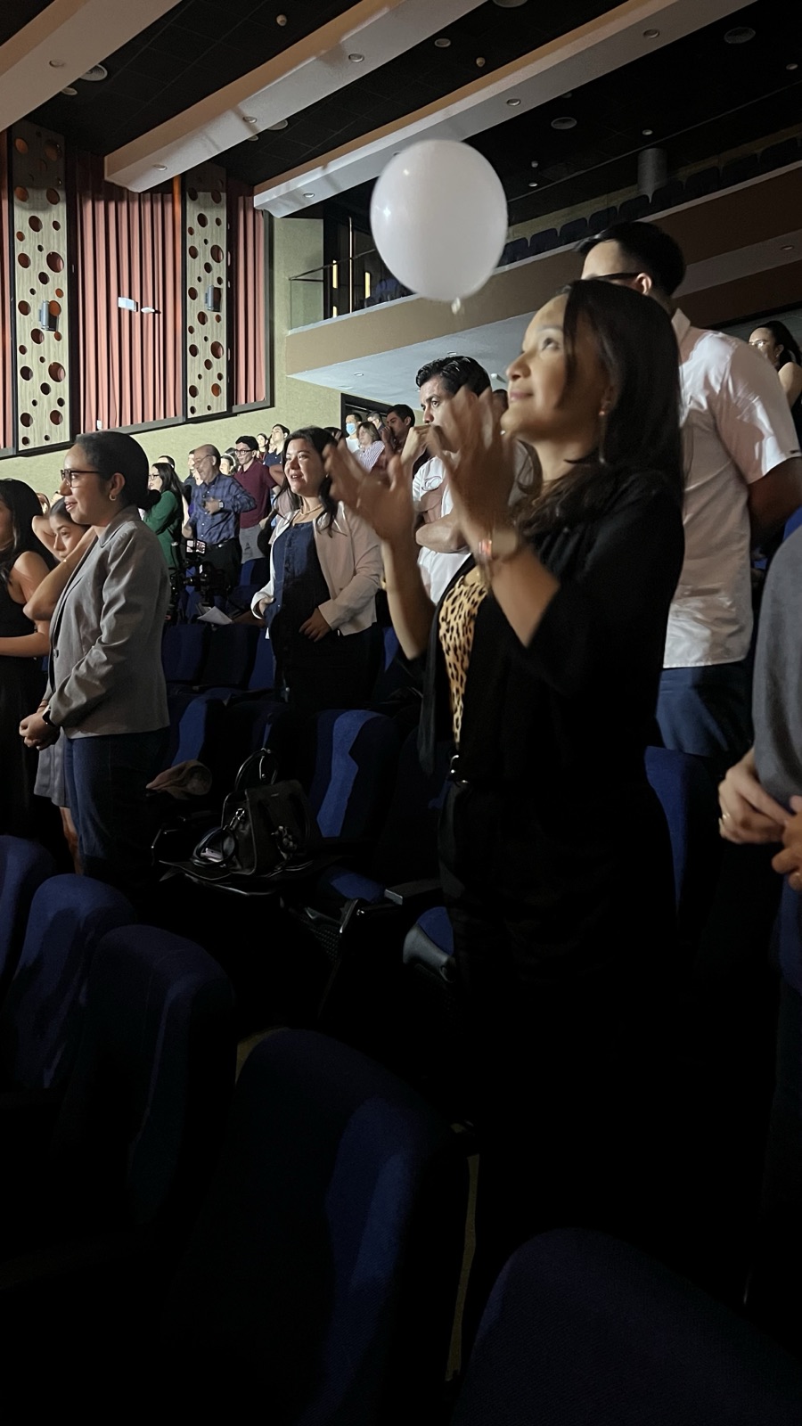 Público celebrando en TEDx Colonia Satélite